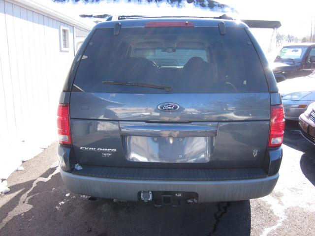 Ford Explorer 2002 photo 4