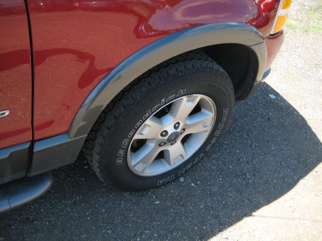 Ford Explorer 2002 photo 25