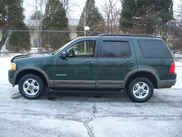 Ford Explorer 2002 photo 1