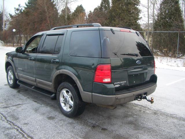Ford Explorer 2002 photo 2