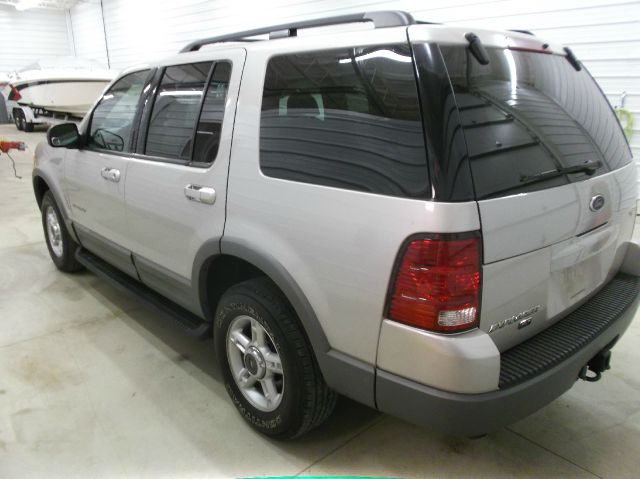 Ford Explorer 2002 photo 3