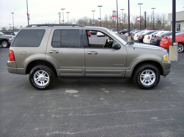 Ford Explorer 2002 photo 4