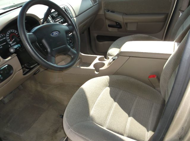 Ford Explorer 2002 photo 8