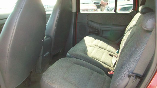 Ford Explorer 2002 photo 6