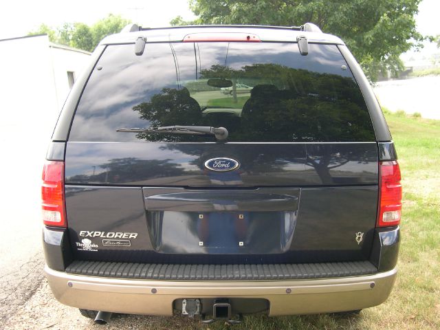 Ford Explorer 2002 photo 2
