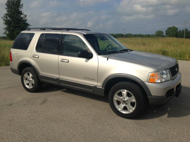 Ford Explorer 2002 photo 3