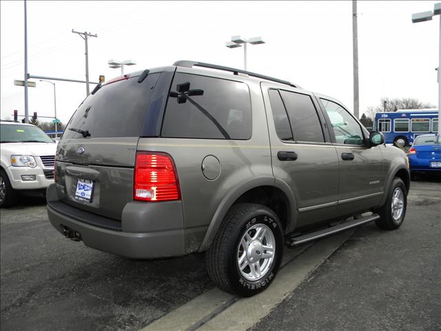 Ford Explorer 2002 photo 3