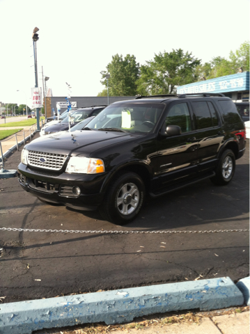 Ford Explorer 2002 photo 1