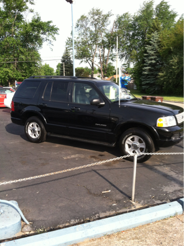 Ford Explorer 2002 photo 2