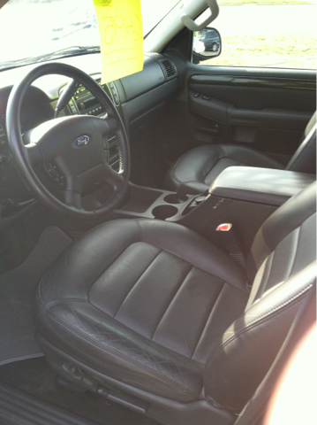 Ford Explorer 2002 photo 4