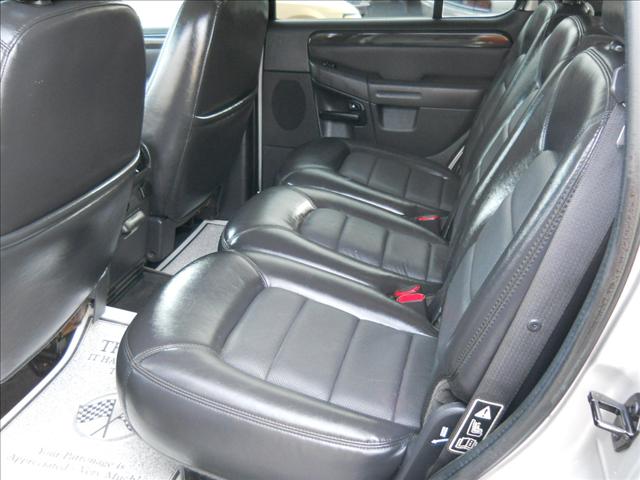 Ford Explorer 2002 photo 5