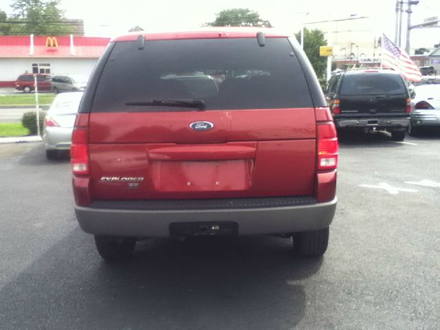 Ford Explorer 2002 photo 1