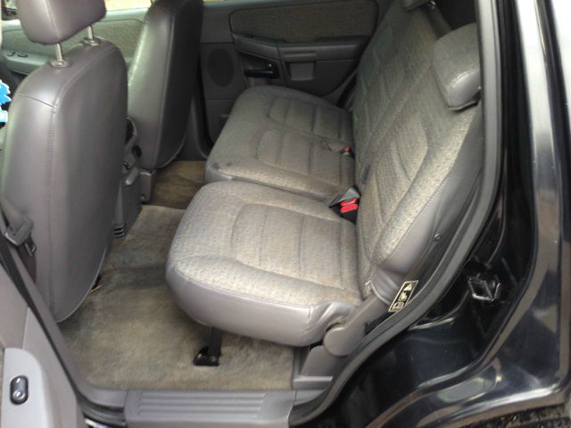 Ford Explorer 2002 photo 1
