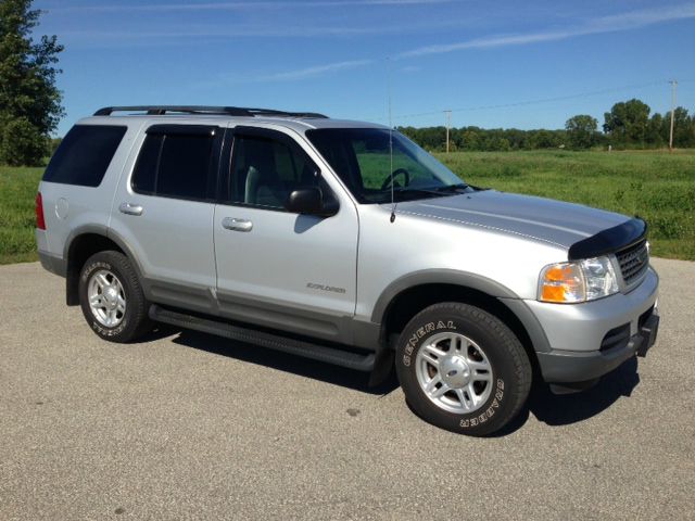Ford Explorer 2002 photo 4