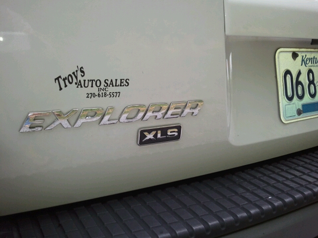 Ford Explorer XLS SUV