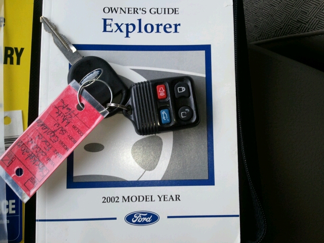 Ford Explorer 2002 photo 13