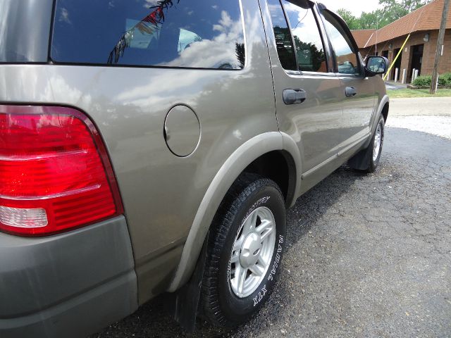 Ford Explorer 2002 photo 19