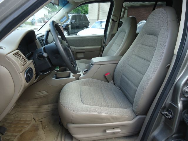 Ford Explorer 2002 photo 20