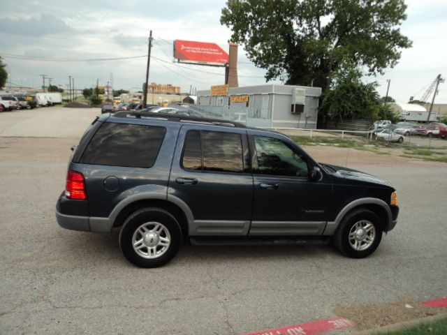Ford Explorer 2002 photo 4