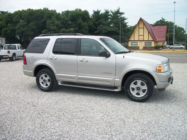 Ford Explorer 2002 photo 4