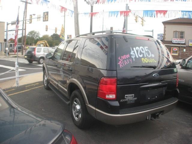 Ford Explorer 2002 photo 3