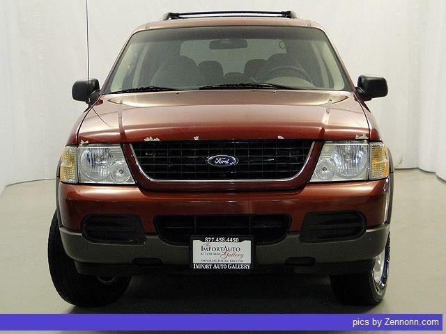 Ford Explorer 2002 photo 2