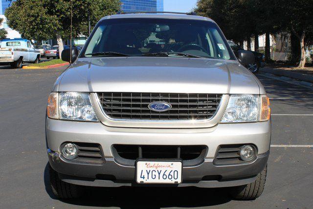 Ford Explorer 2002 photo 2