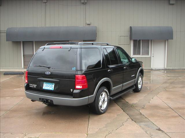 Ford Explorer 2002 photo 1
