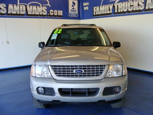 Ford Explorer 2002 photo 1