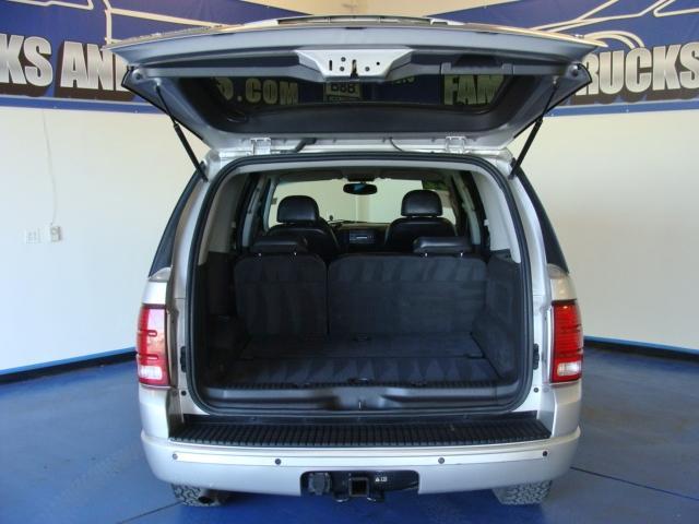 Ford Explorer 2002 photo 4