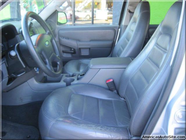 Ford Explorer 2002 photo 5