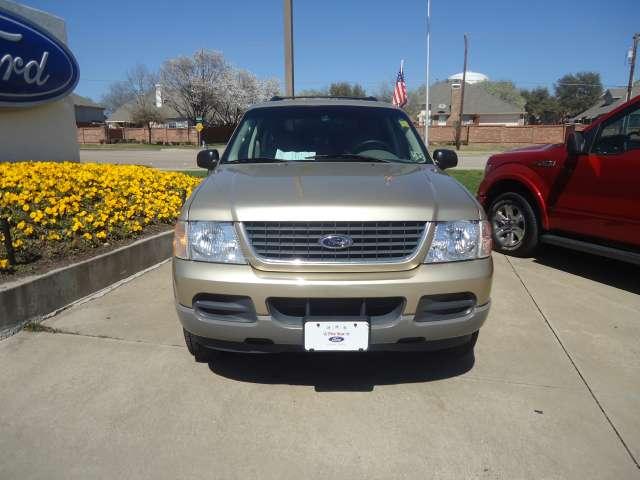 Ford Explorer 2002 photo 1