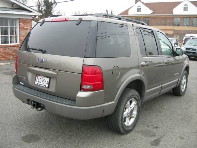 Ford Explorer 2002 photo 2