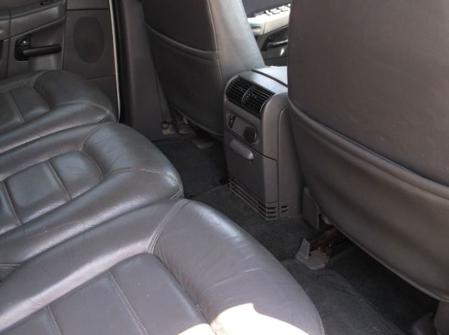 Ford Explorer 2002 photo 3