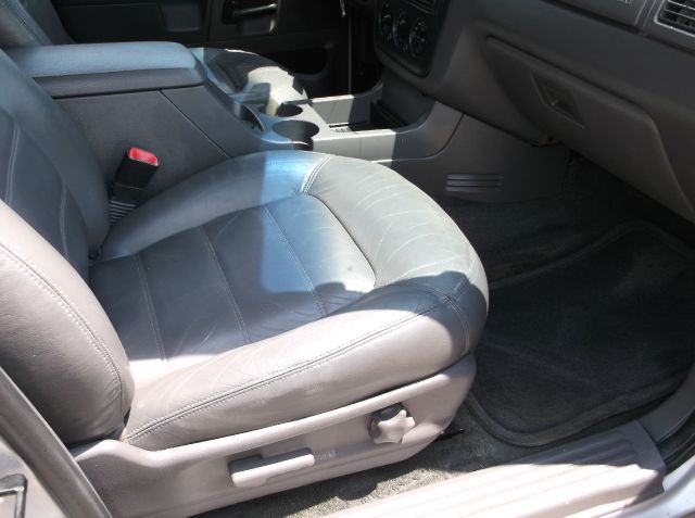 Ford Explorer 2002 photo 9