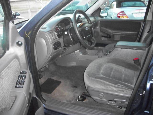 Ford Explorer 2002 photo 5