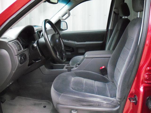 Ford Explorer 2002 photo 4
