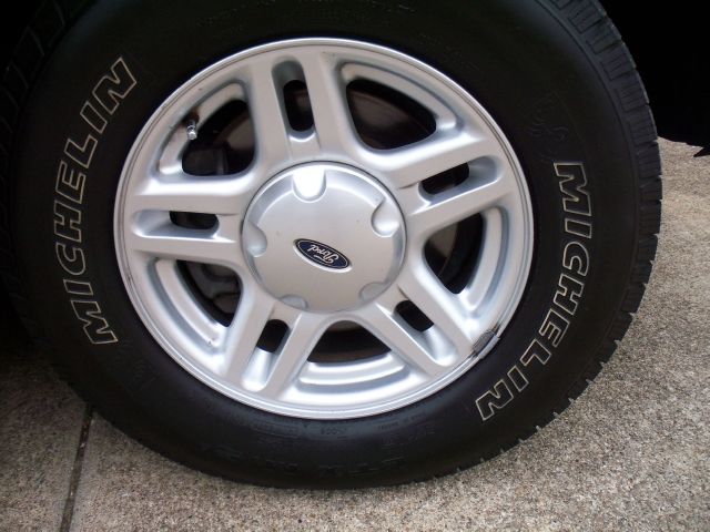 Ford Explorer 2002 photo 6