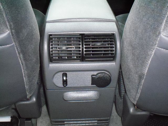 Ford Explorer 2002 photo 9