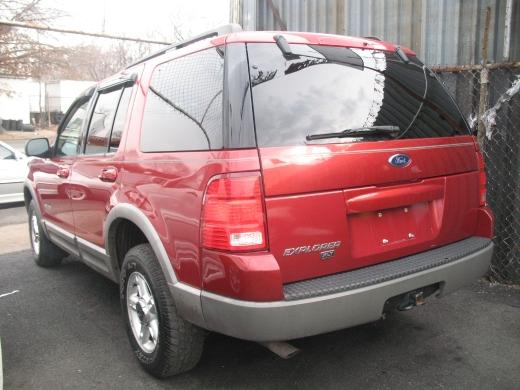 Ford Explorer 2002 photo 2