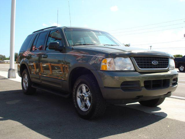 Ford Explorer 2002 photo 1