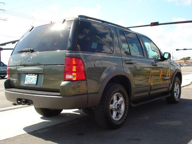 Ford Explorer 2002 photo 2
