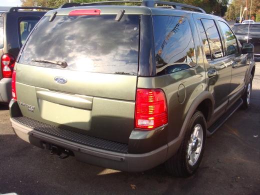 Ford Explorer 2002 photo 2