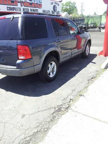Ford Explorer 2002 photo 4