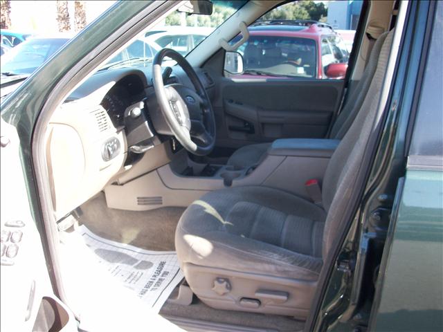 Ford Explorer 2002 photo 1
