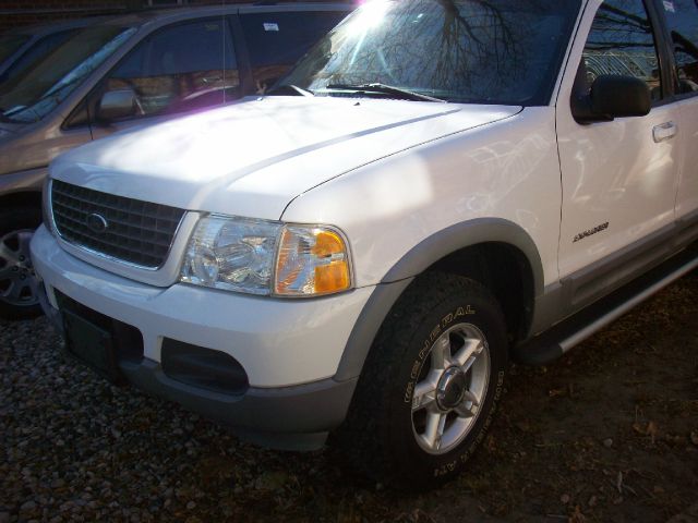 Ford Explorer 2002 photo 4