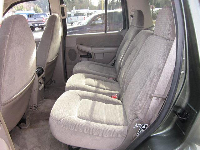 Ford Explorer 2002 photo 3