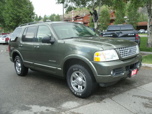 Ford Explorer Super SUV