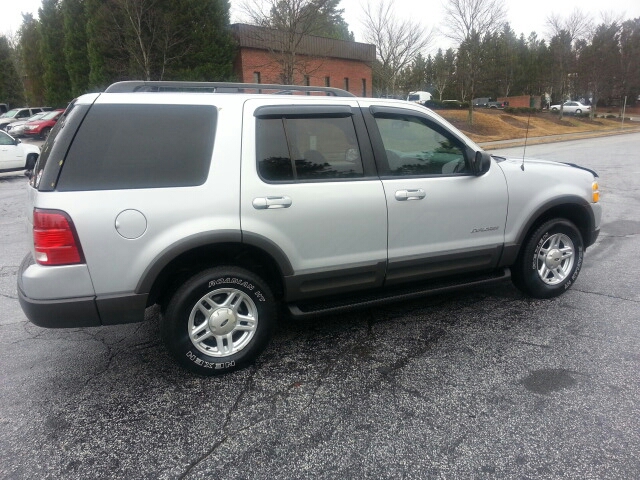 Ford Explorer 2002 photo 2
