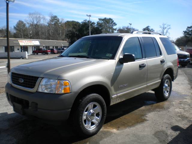 Ford Explorer 2002 photo 2